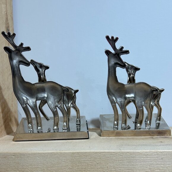 Set of 2 Silver Deer Stocking Holders 5x7" Mom & Baby Reindeer Christmas Mantle - Picture 4 of 5